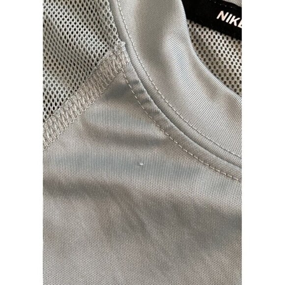 Nike Womens Running‎ Blue Metallic Logo w/ Mesh Detailing SS Top Size M Runner - Picture 8 of 8